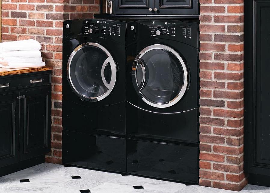 מכונת כביסה זו של Whirlpool Duet Sport HE דגם WFW8500S נראית מסובכת לשימוש