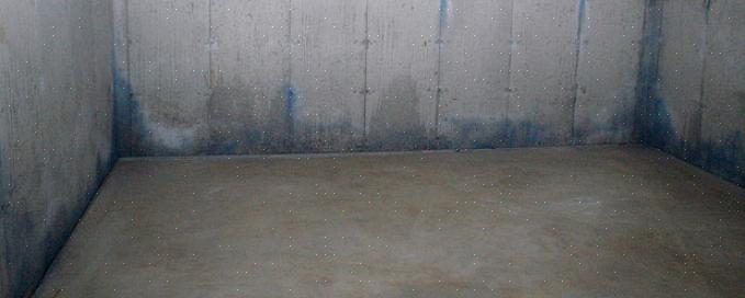 חומרי הריצוף הטובים ביותר עבור לוח בטון שעדיין מעביר כמות מסוימת של אדי מים כוללים