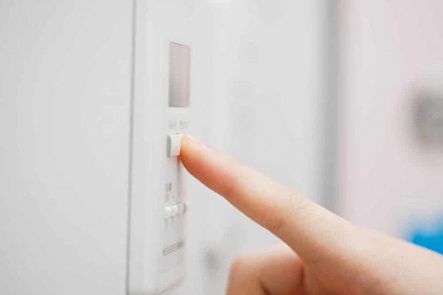 כך שתוכלו לכוון את התרמוסטט גבוה יותר ולהפחית את החשבון